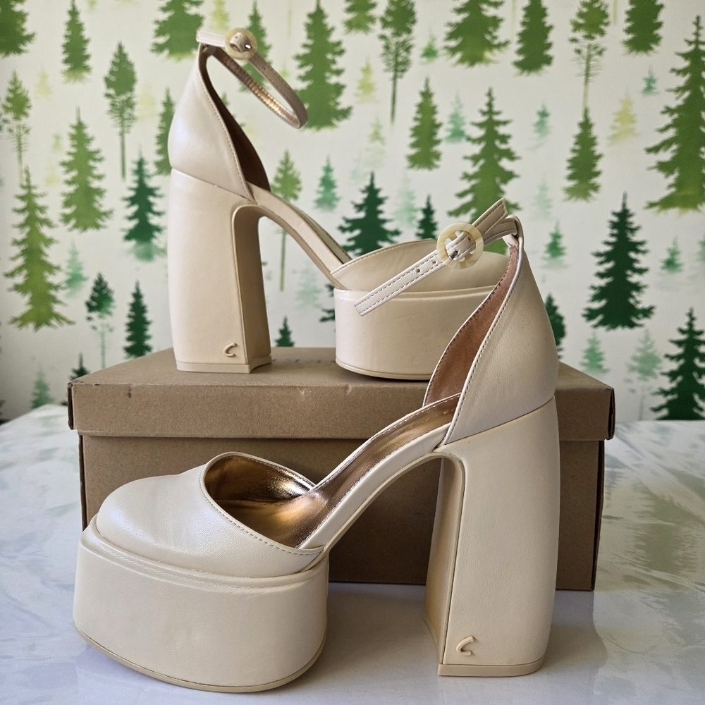 Circus NY by Sam Edelman  Bailey Platform Heel